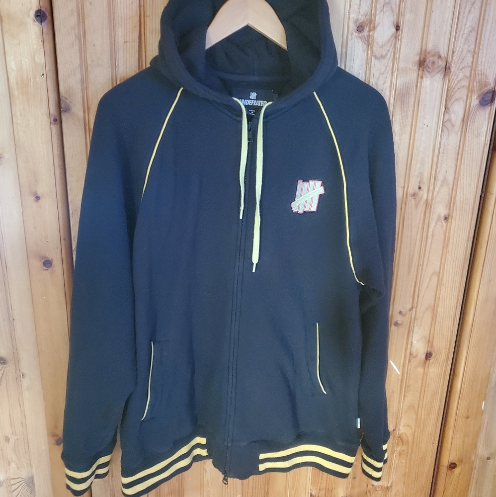 Undefeated "Invicto" Zipper Hoodie